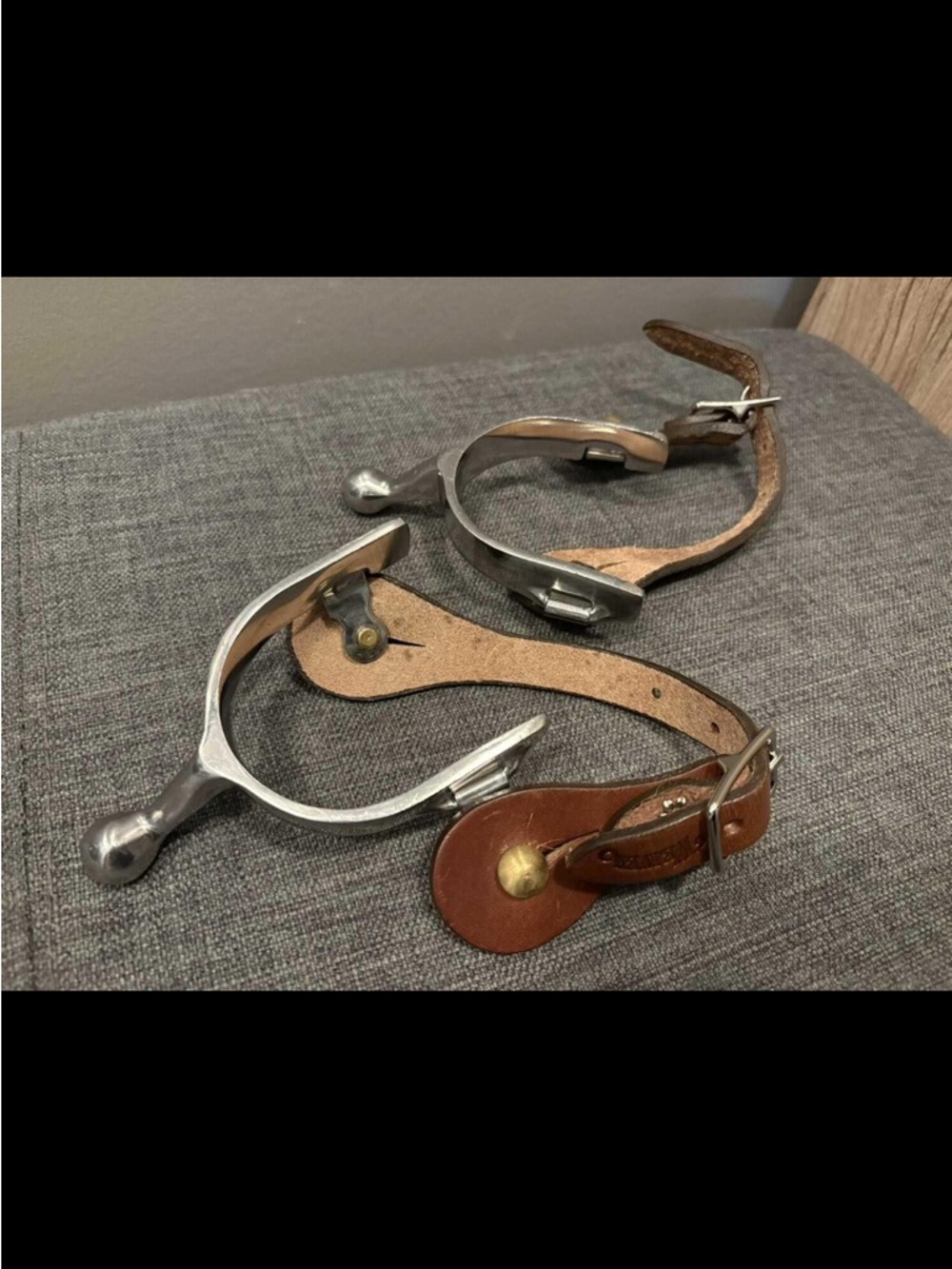 New!! Kids 2pcs metal ball spurs with leather adjustable straps